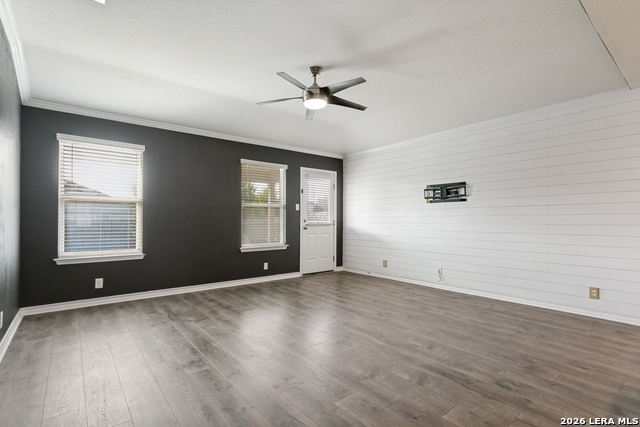 9908 Bratten Rise Property Photo 6