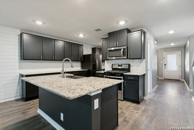 9908 Bratten Rise Property Photo 8