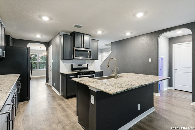 9908 Bratten Rise Property Photo 9