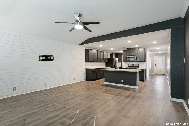 9908 Bratten Rise Property Photo 11