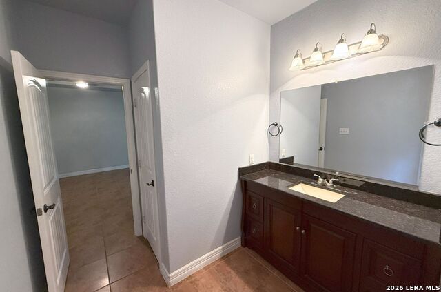 15003 Peoples Dr Property Photo 18