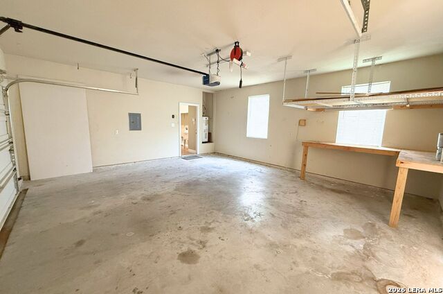 15003 Peoples Dr Property Photo 27