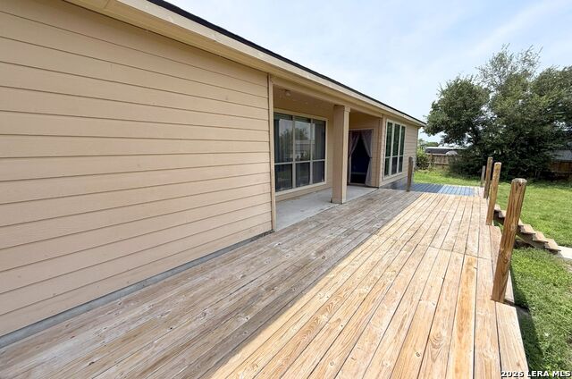 15003 Peoples Dr Property Photo 30