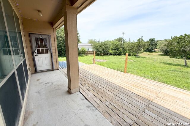 15003 Peoples Dr Property Photo 32