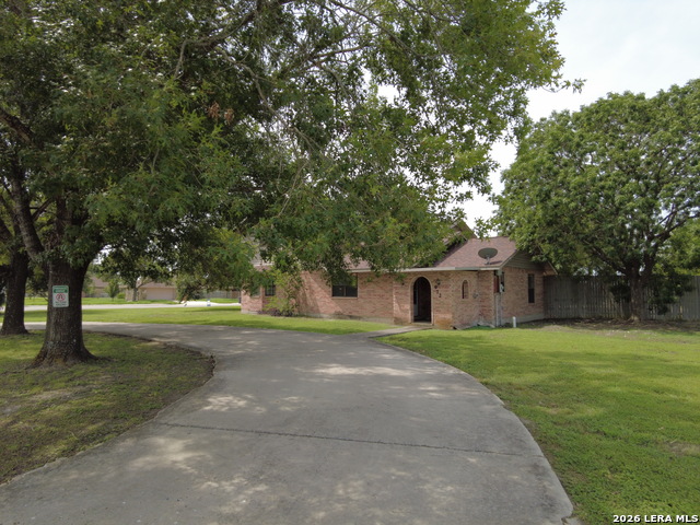972 Barbarosa Rd Property Photo 3