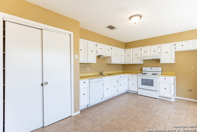 4414 Valleybrook Property Photo 8