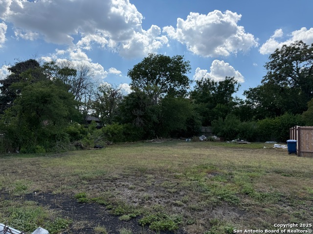 1215 N Mel Waiters Way Property Photo 1