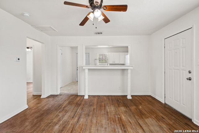759 Avondale Ave Property Photo 7
