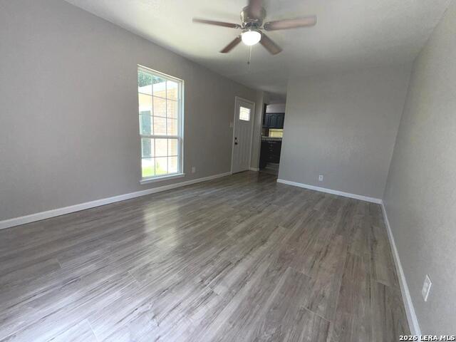 4911 Tennyson Dr Property Photo 3