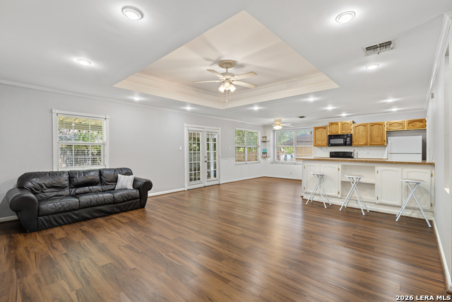 4823 Blue Heron St Property Photo 4