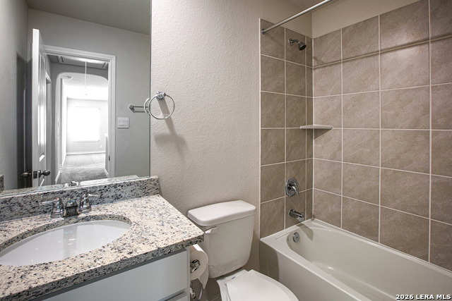 4925 Practice Grn Property Photo 5