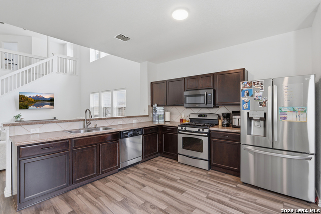 10426 Sun Ml Property Photo 8