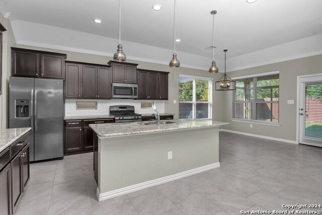 10423 Monicas Crk Property Photo 6