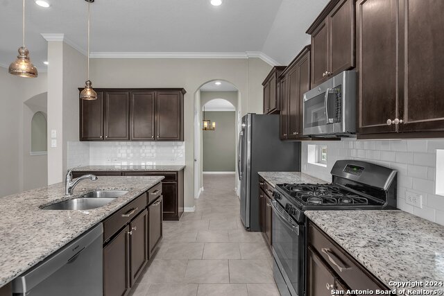10423 Monicas Crk Property Photo 8