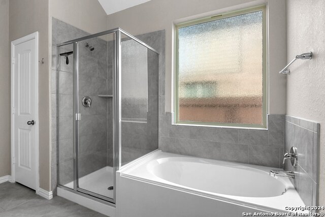 10423 Monicas Crk Property Photo 16