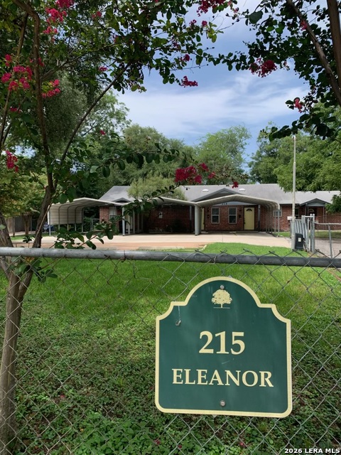215 Eleanor Ave Property Photo 1