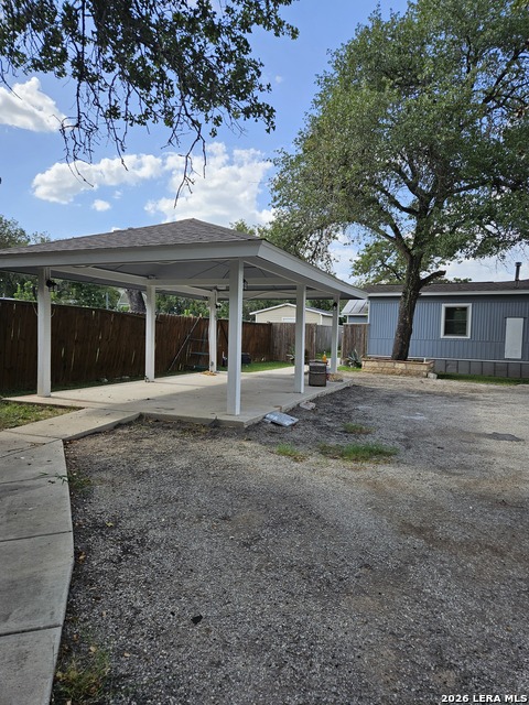 4814 Lost Hills Dr Property Photo 3