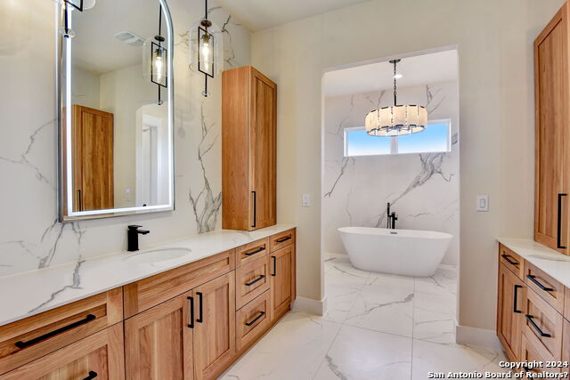748 Annabelle Ave Property Photo 2
