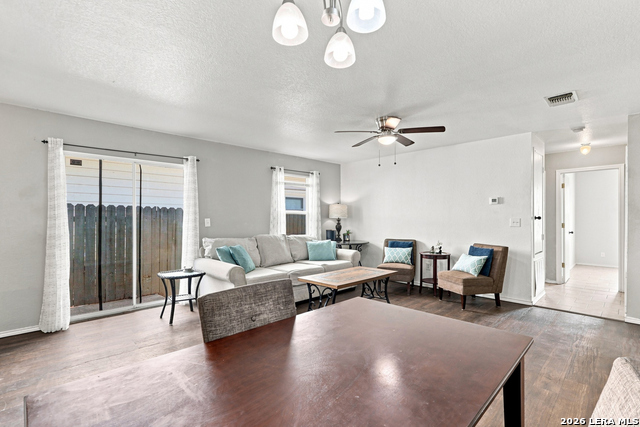 11231 Dublin Woods Property Photo 7