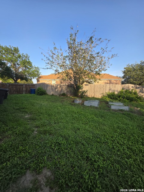 20907 Encino Ash Property Photo 32