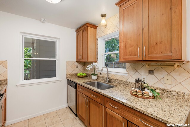 354-356 Bobolink Property Photo 7