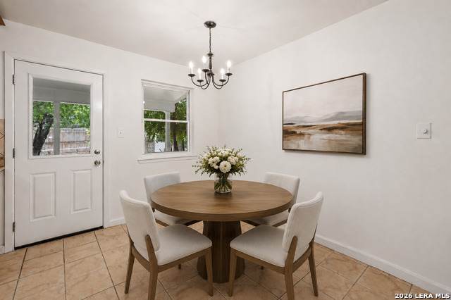 354-356 Bobolink Property Photo 8