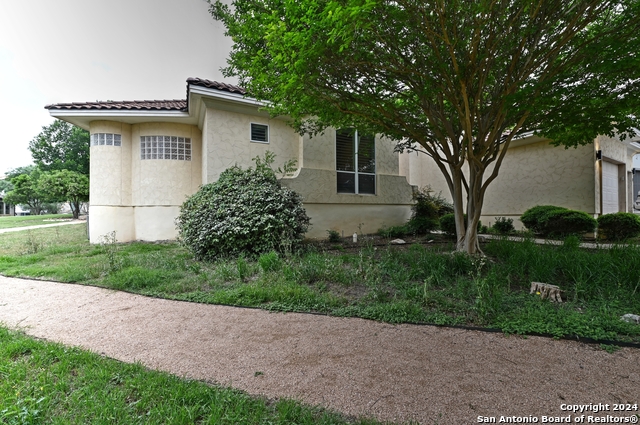 30 Stone Hill Ct Property Photo 1