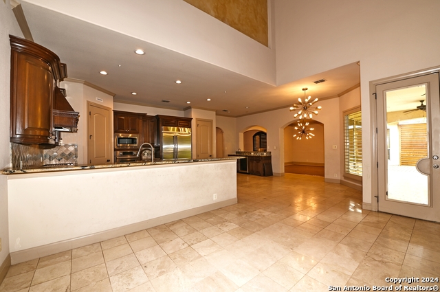 30 Stone Hill Ct Property Photo 4