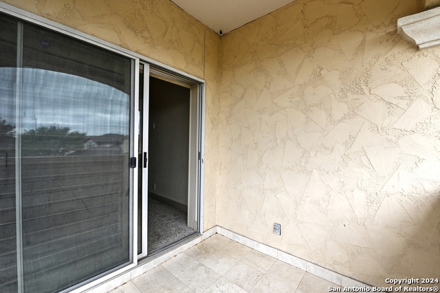 30 Stone Hill Ct Property Photo 13