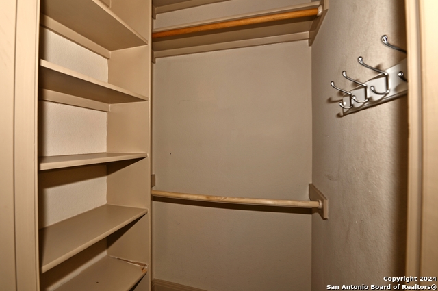 30 Stone Hill Ct Property Photo 18