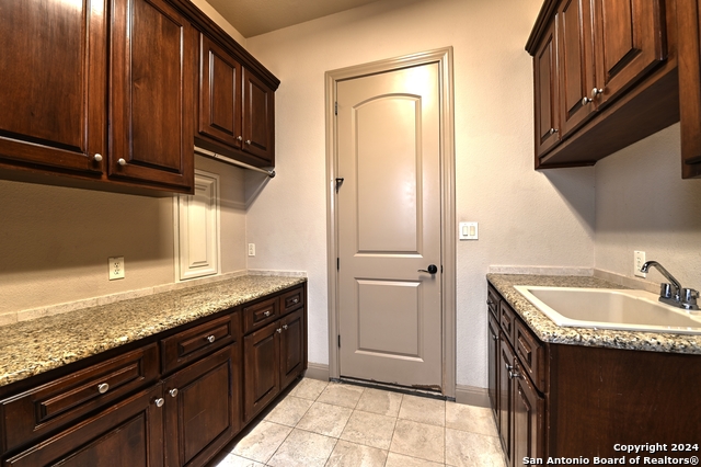 30 Stone Hill Ct Property Photo 29