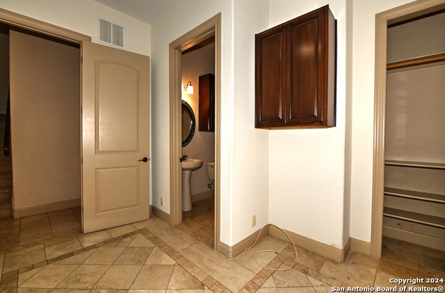 30 Stone Hill Ct Property Photo 33