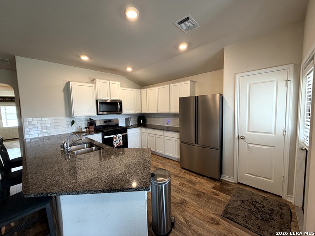 6811 Whisper Grv Property Photo 11