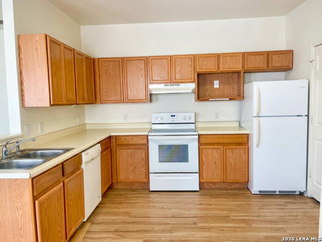 15418 Kamary Ln Property Photo 8