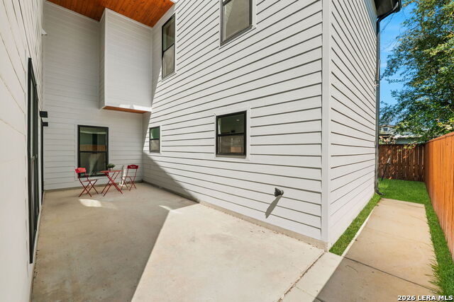 117 Carle Ave Property Photo 36