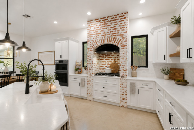 8304 Monument Oak Property Photo 7