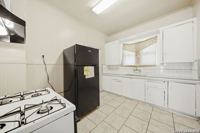 906 S Gevers St Property Photo 11