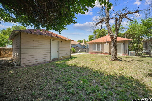 906 S Gevers St Property Photo 21