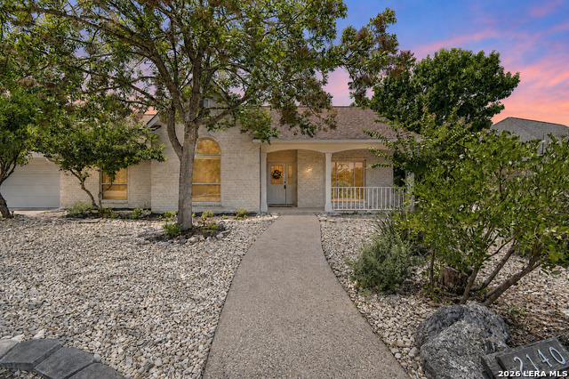 2140 Summit Crest Dr Property Photo 3
