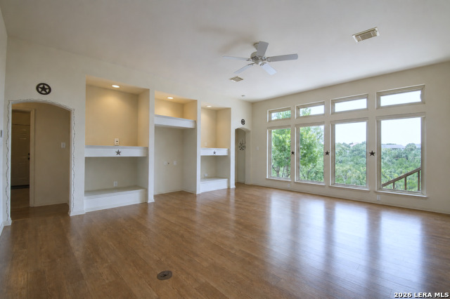 2140 Summit Crest Dr Property Photo 5