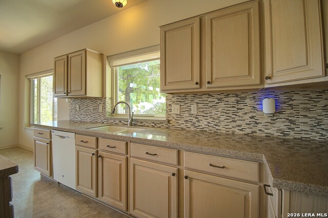 2140 Summit Crest Dr Property Photo 12