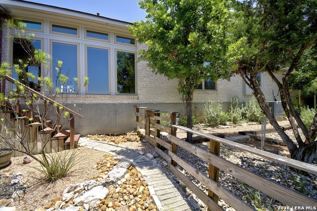 2140 Summit Crest Dr Property Photo 42