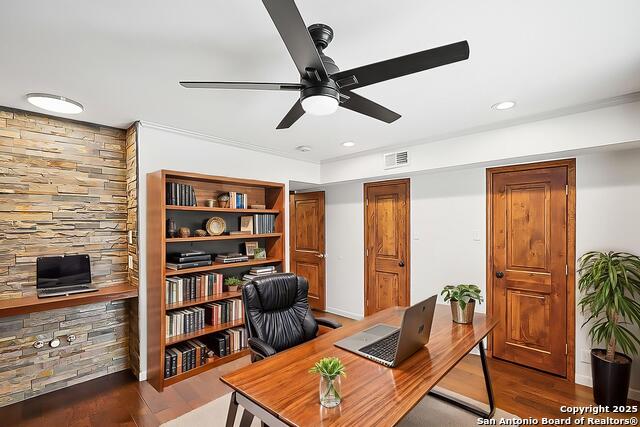 102 Ruelle Property Photo 3