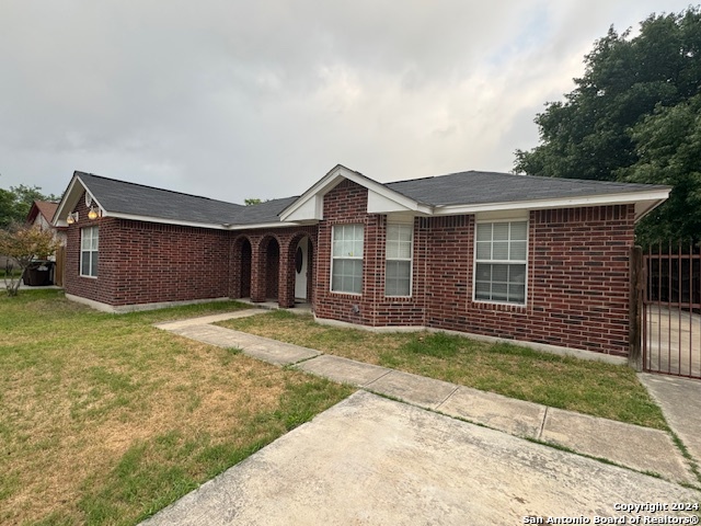 7415 LINKLEA Property Photo 1