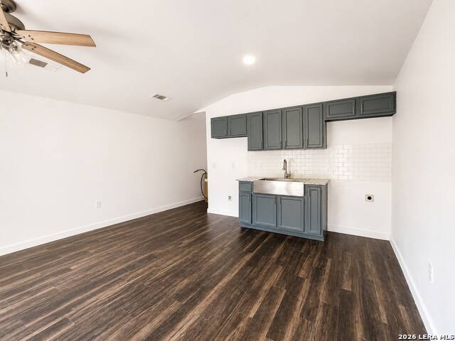 2130 Virginia Blvd Property Photo 7