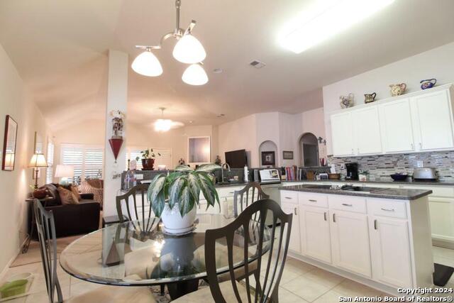 8 Dallari Ct Property Photo 7