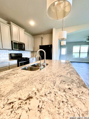 15306 Comanche Grv Property Photo 6