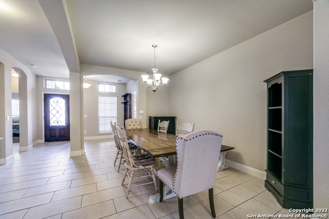 8916 Monument Parke Property Photo 6