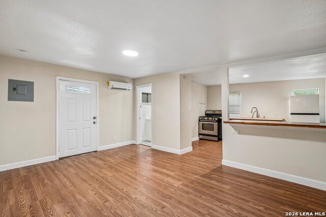 609 Taft Property Photo 21
