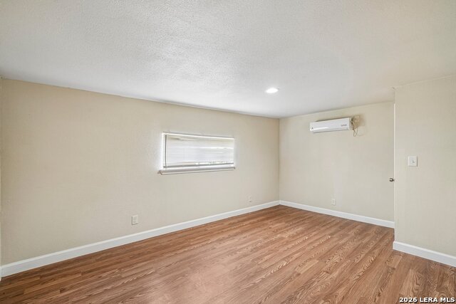 609 Taft Property Photo 25